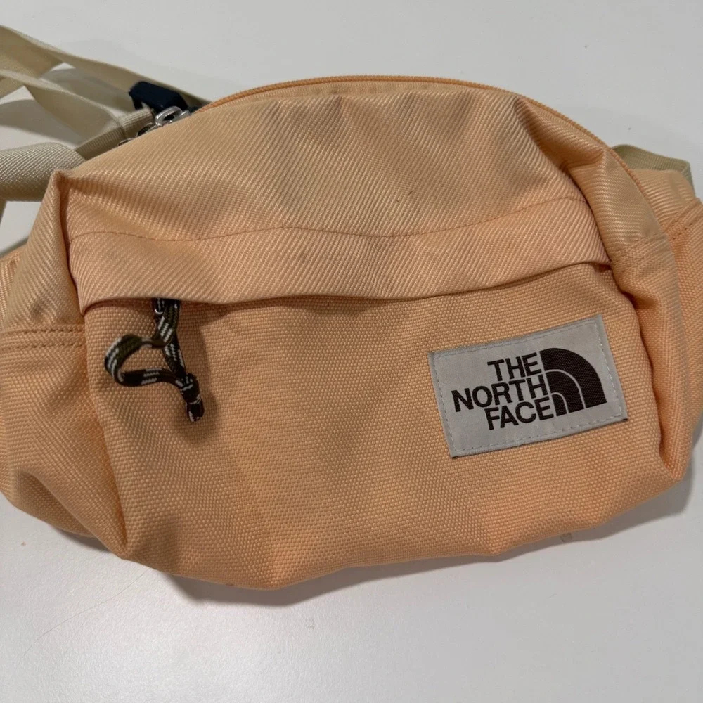 The North Face‎ Jester Lumbar Pack Peach Apricot Fanny Pack Waist Bag NF0A52TM